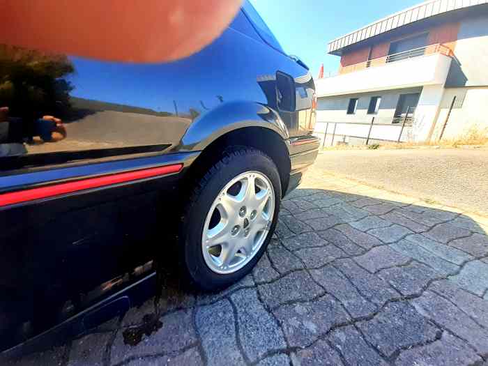 Rover 220 GTI 2.0 16 v origine Suisse 5