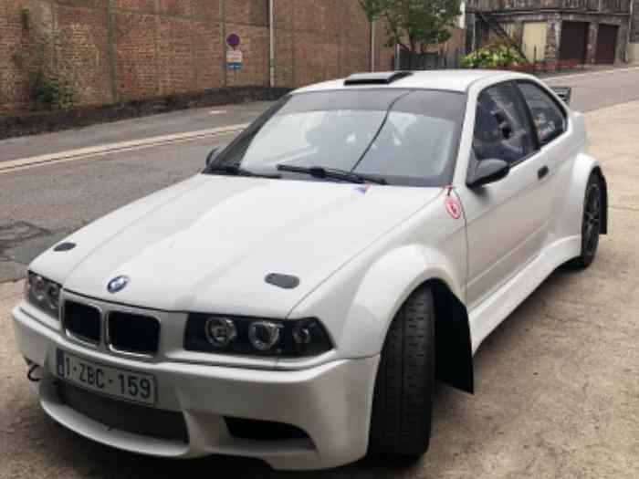 BMW 318 Compact F2000 0