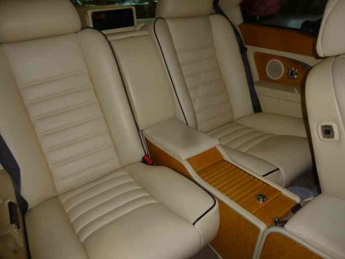 BENTLEY CONTINENTAL R 3