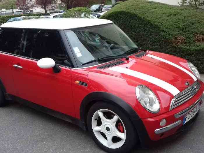 Vends Mini Cooper R50 115 CV ou échange utilitaire 0