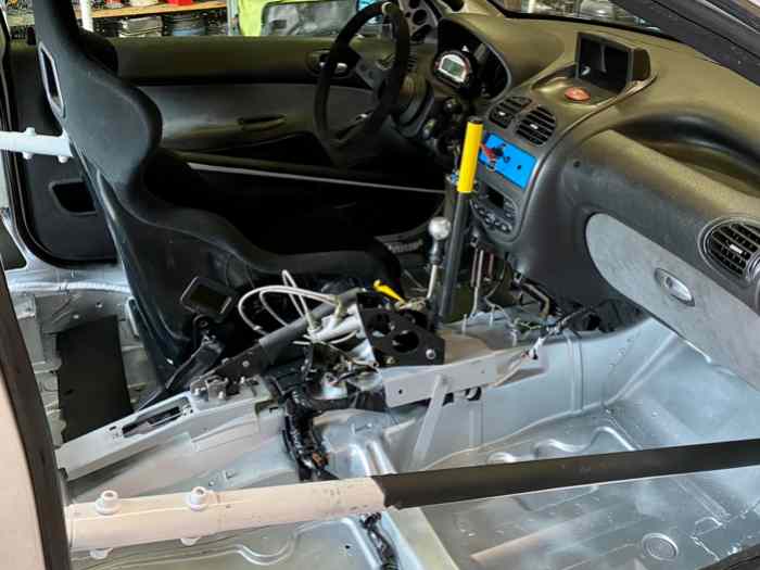 206 s16 f2000 1