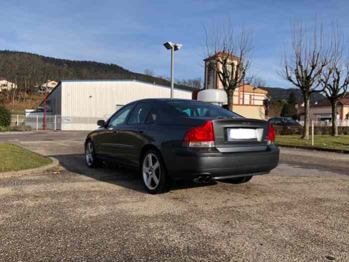 Volvo s60r 1