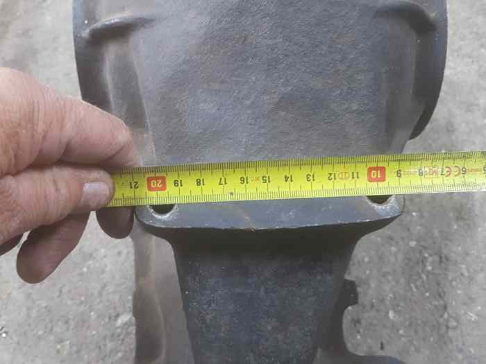 Pont 210mm BMW M3 E30 GrA (carters seuls) 3