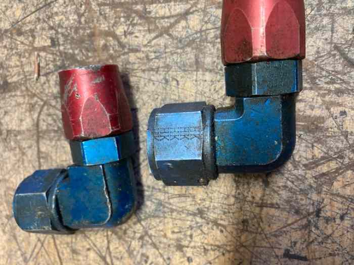 2 RACCORDS GOODRIDGE 336-90 12D TBE