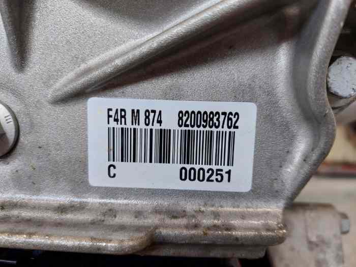A vendre Moteur neuf Renault F4RT (Mégane RS - 2 litres Turbo) 5