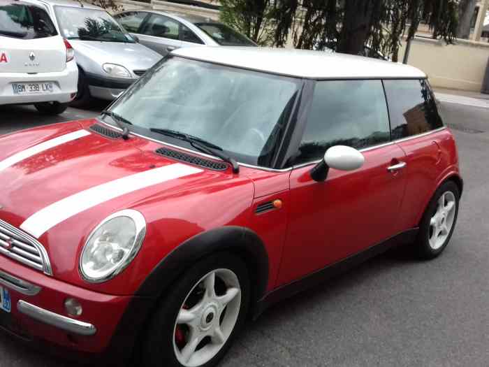 Vends Mini Cooper R50 115 CV ou échange utilitaire 2