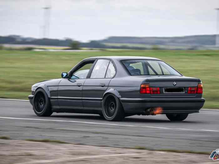 Bmw m5 e34 1