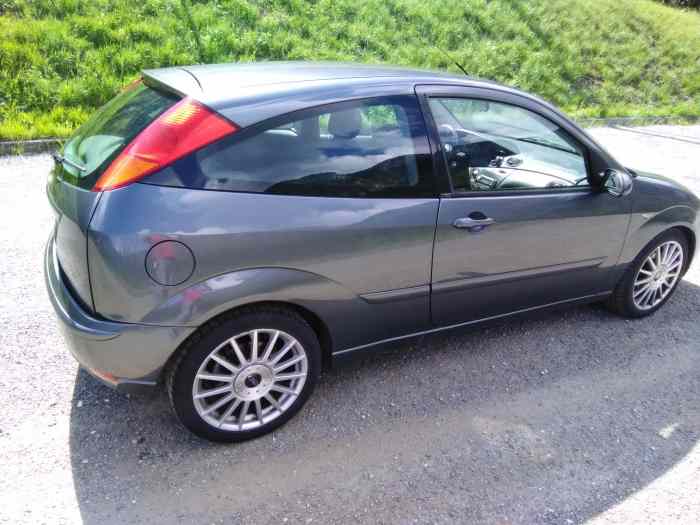 Ford Focus st 170 1