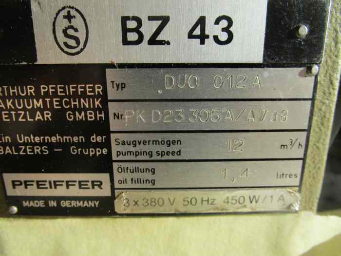 Pfeiffer BZ43 pompe à vide 1
