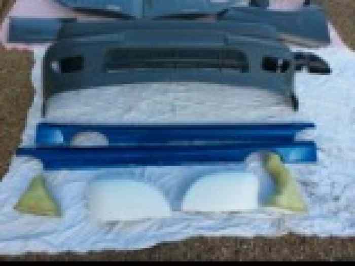 Vends kit carosserie fibre mc racing saxo vts phase 2 2