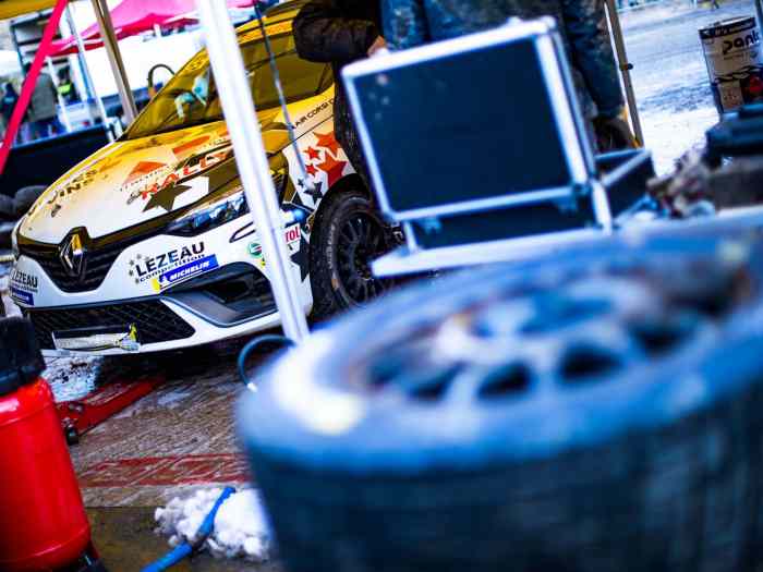 LEZEAU Compétition loue CLIO V Rally 5 Terre 1