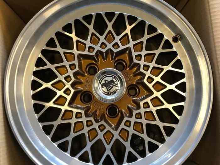 4 jantes BMW E30 M3 AMIL en aluminium 7Jx15H2 ET21 - 5x120 NEUF!!! 1