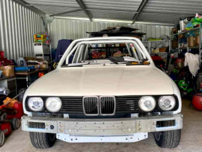 BMW E30 318is f2000/14 0