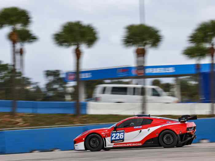 A vendre LIGIER JS2 R version full endurance (voiture réservée) 3