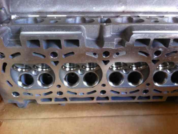 Préparation Culasse EW10J4S CNC 5 AXES. (Echange Standard Possible). 0