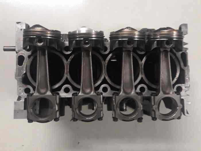 Bloc moteur XU9J4 1