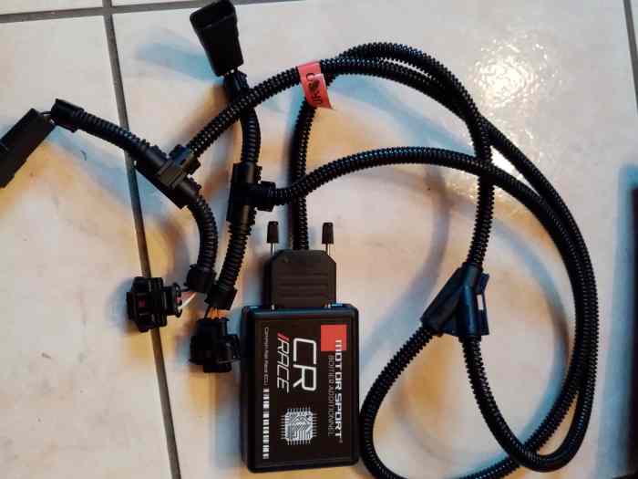 Boitier additionnel laguna 3 GT