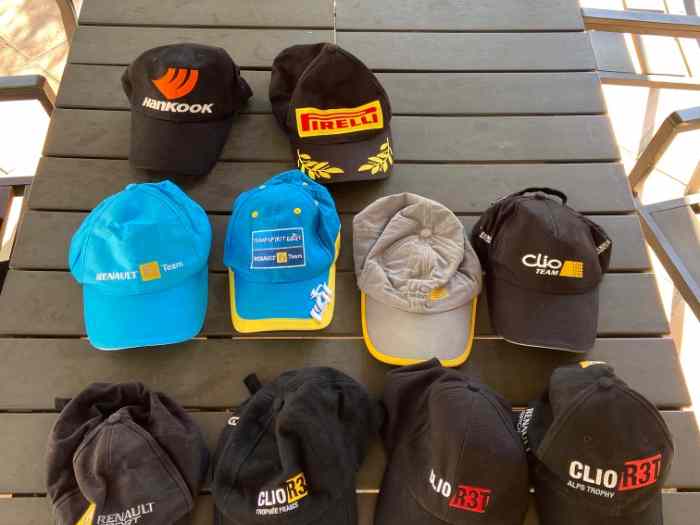 VENDS SOFTSHELL RENAULT SPORT CLIO TROPHY R3 ET R3T, 10 casquettes divers voir photos 4