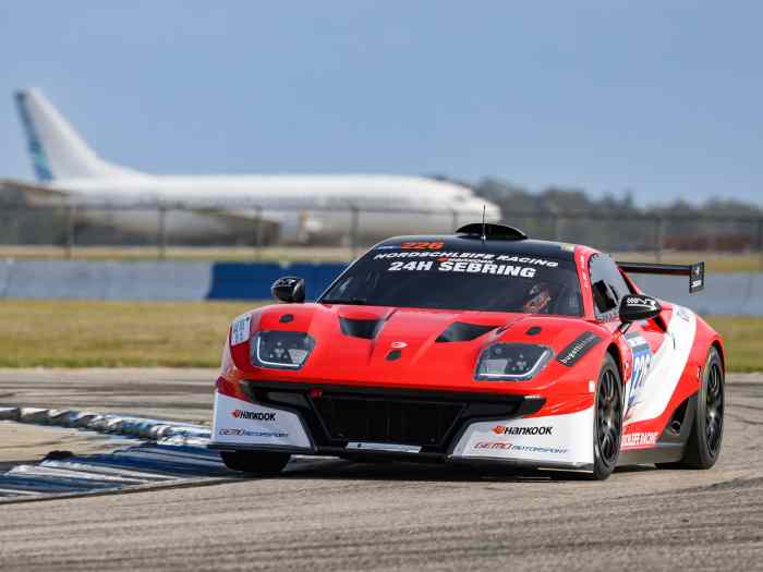 A vendre LIGIER JS2 R version full endurance (voiture réservée) 1