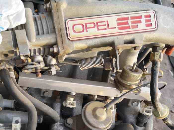 Moteur opel corsa kadett gsi 2