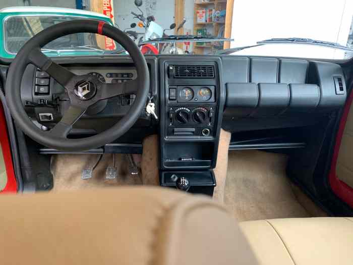 Renault 5 GTL 2
