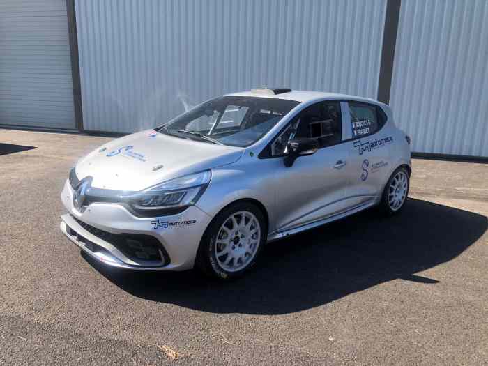 Clio R3t Clio R3T - pièces et voitures de course à vendre, de rallye et de circuit.