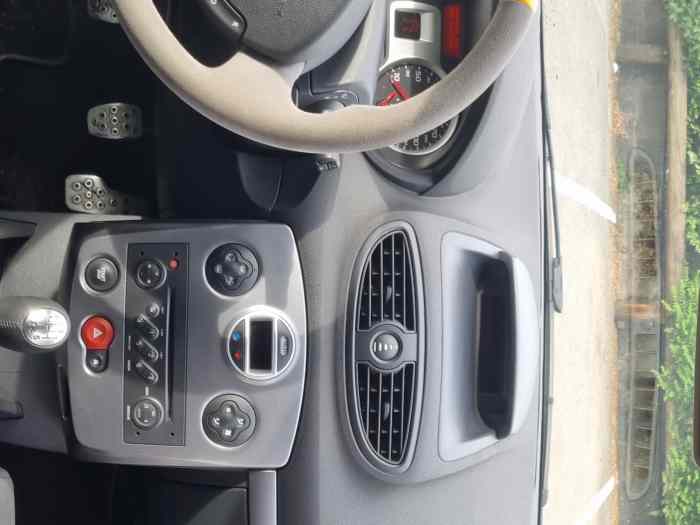 Clio 3 RS F1 Team noir 3