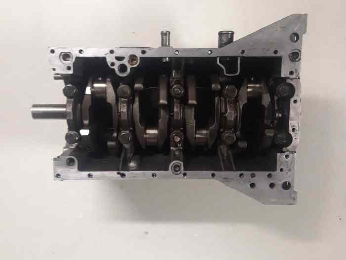 Bloc moteur XU9J4 4