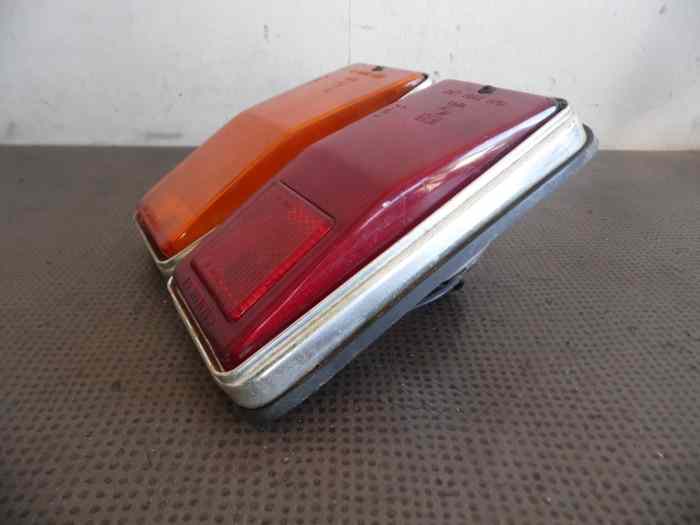 FEU ARRIERE DROIT FIAT 125 4