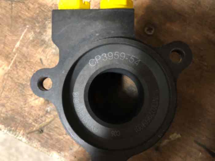 Butée centrale AP racing 1