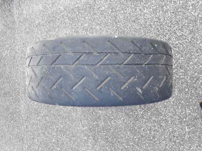 Vends 6 pneus Michelin 20/65/18 0