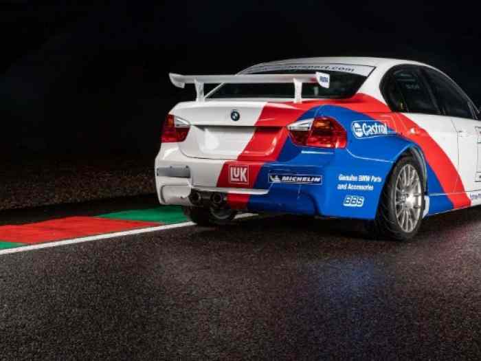 BMW 320 SI WTCC 1