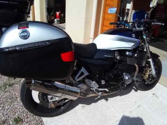 Moto Suzuki 1400 GSX 1