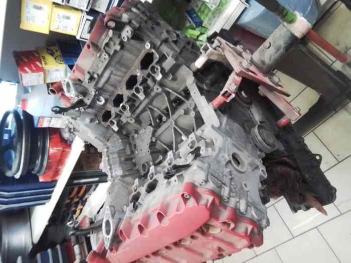 Moteur AUDI-VW V8 RS4/RS5/R8 ETC...soupapes cassees 0