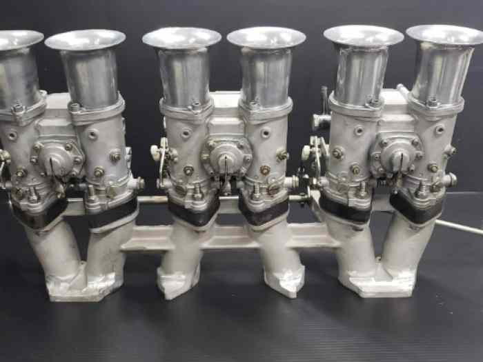 Datsun 280Z 44PHH Triple Mikuni Carburetors