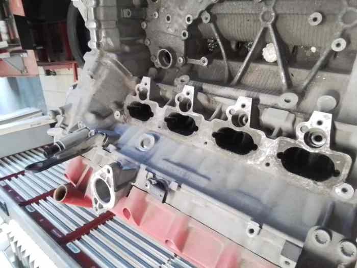 Moteur AUDI-VW V8 RS4/RS5/R8 ETC...soupapes cassees 2