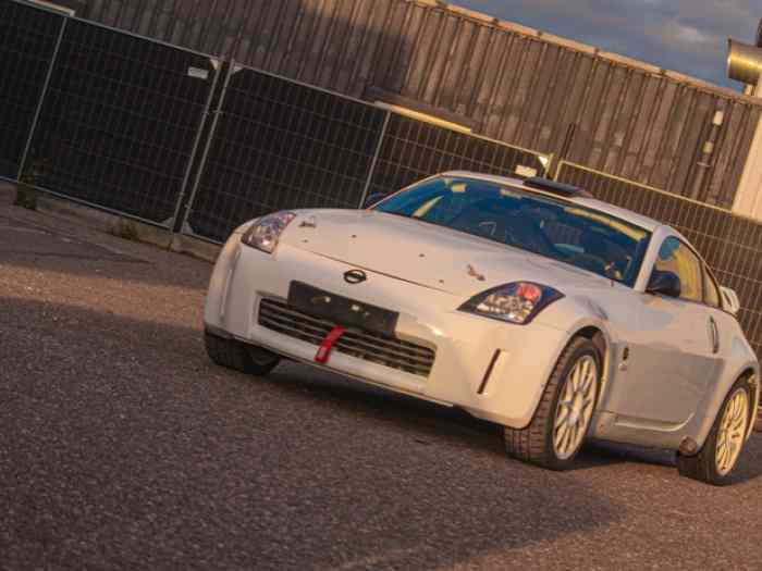 NISSAN 350Z Rally Car 5