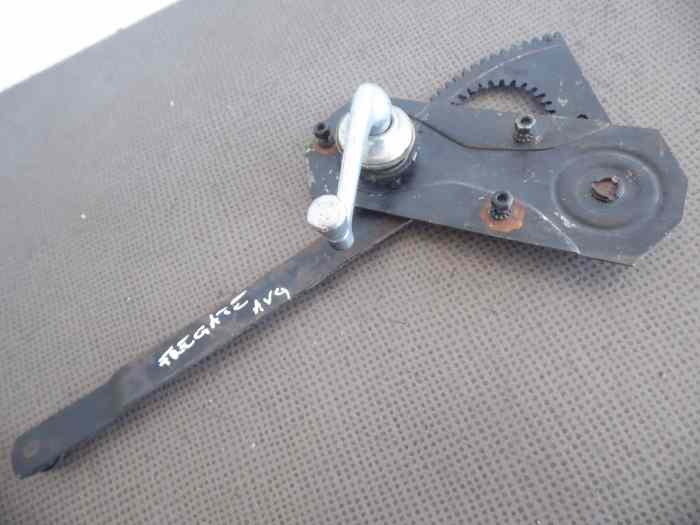 LEVE-VITRE AVANT GAUCHE RENAULT FREGATE 5