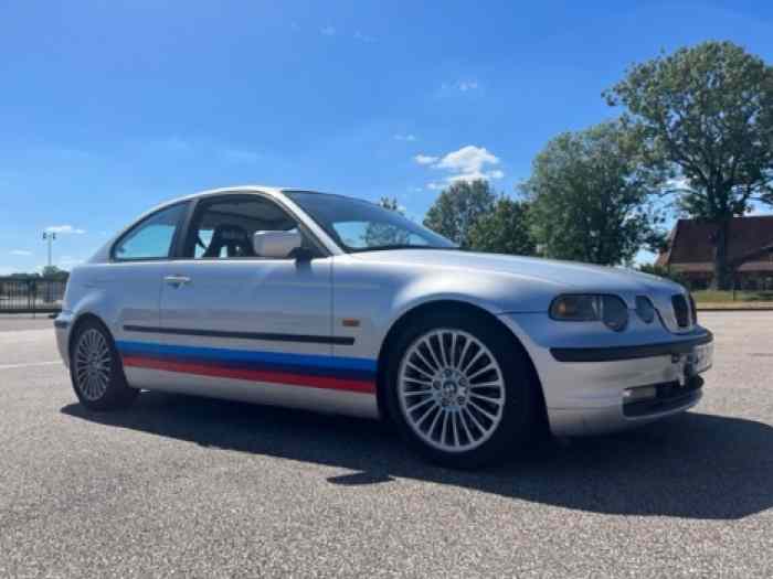 BMW 325 TI E46 0