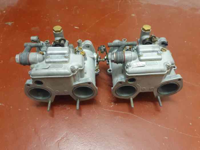 2 carburateurs Dellorto 40 DHLA révisé...