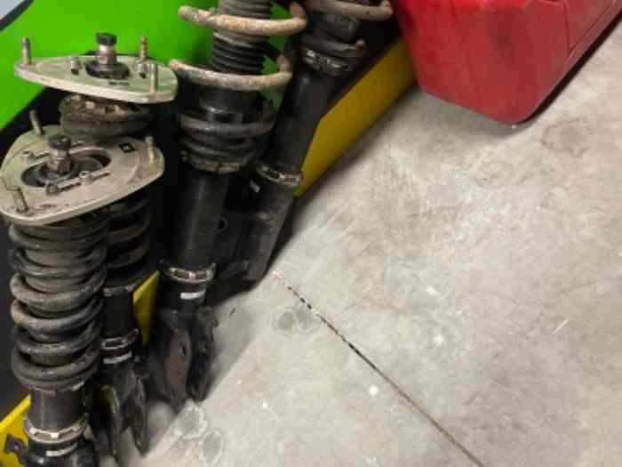 Amortisseurs combinés filetés subaru 3