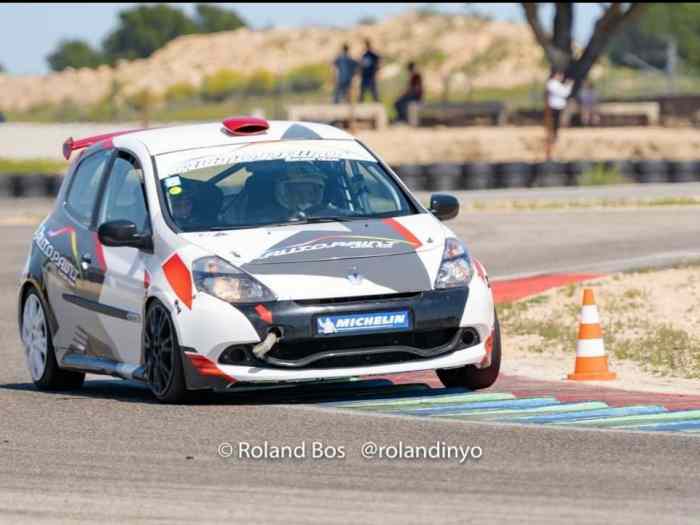 Clio cup 0