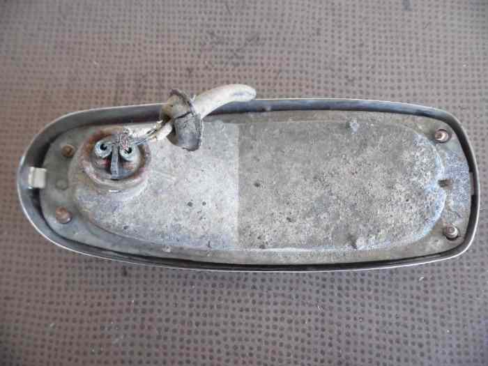 FEU ARRIERE DROIT PEUGEOT 403 4