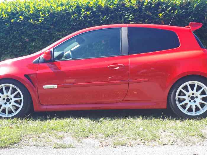 Clio 3 RS phase 1 1
