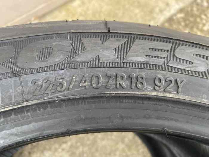 Pneu Toyo R888R 225/40R18 1