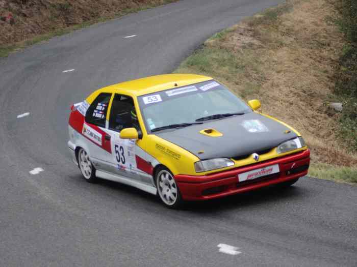 R19 rallye Groupe A 0
