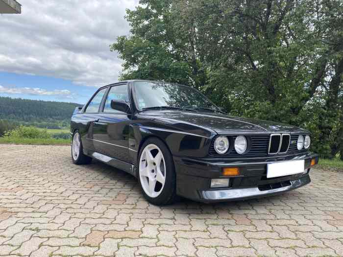 BMW M3 E30 0
