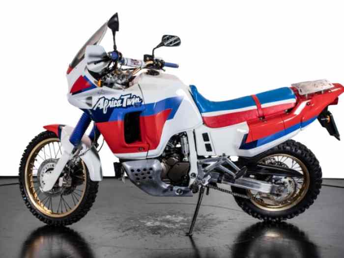 1990 HONDA AFRICA TWIN XRV 750 (RD04) 0