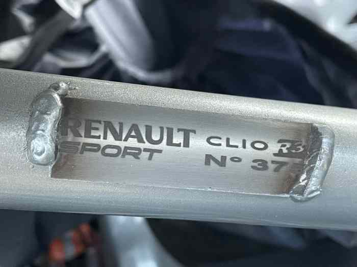 Vendu - Renault Clio R3 max 5