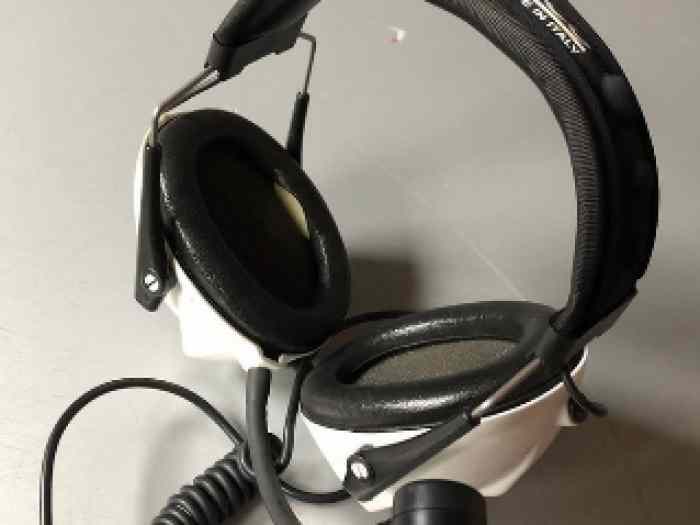 1 casque de liaison SPARCO 1